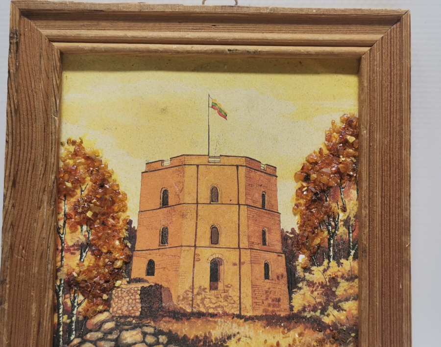 DAMLA KEHRİBARLARLA SÜSLÜ ANTİKA TABLO