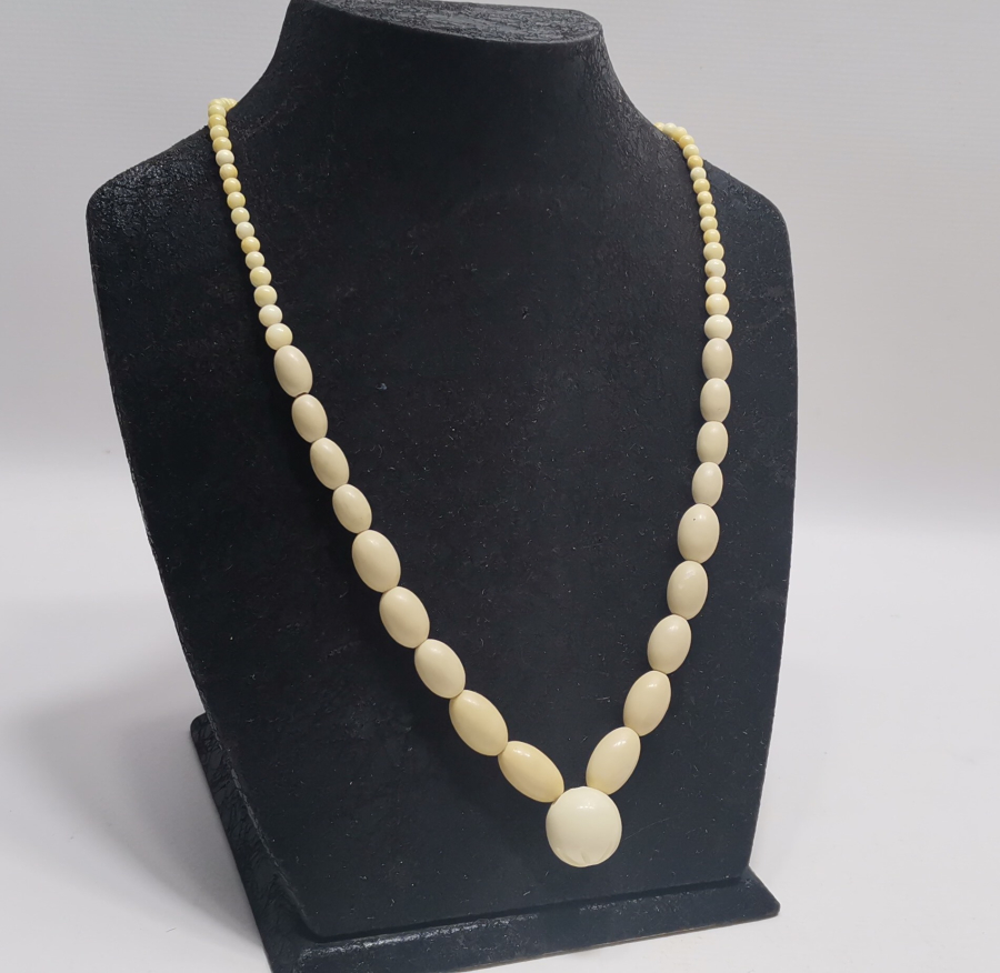 FİL DİŞİ VE BAKALİT PARÇALARLA DİZAYN EDİLMİŞ OSMANLI DÖNEMİ GERDANLIK