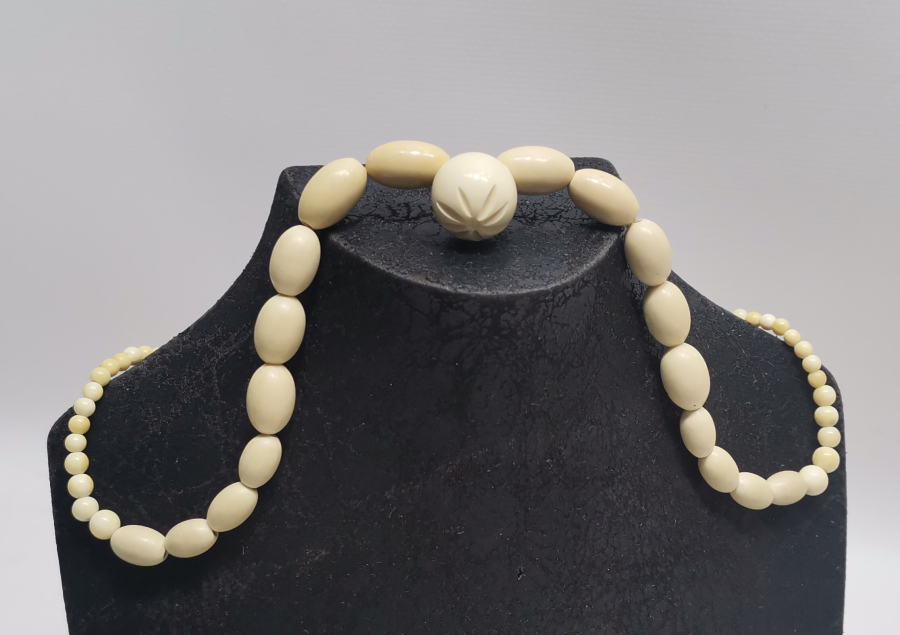 FİL DİŞİ VE BAKALİT PARÇALARLA DİZAYN EDİLMİŞ OSMANLI DÖNEMİ GERDANLIK