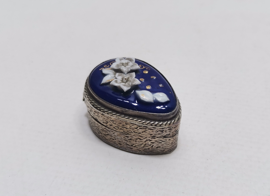 MİNE İŞÇİLİKLİ ÖZEL YAPIM ANTİKA GÜMÜŞ KUTU