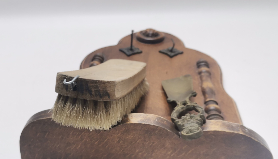 TAM TAKIM AHŞAP AYAKKABI TEMİZLİK TAKIMI