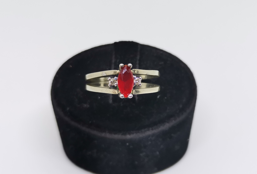 ÇİFT TARAFLI PIRLANTA TAŞLI ÖZEL YAPIM YÜZÜK