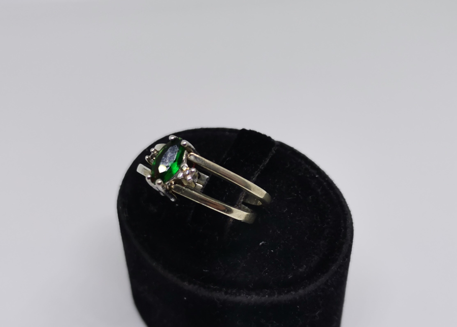 ÇİFT TARAFLI PIRLANTA TAŞLI ÖZEL YAPIM YÜZÜK