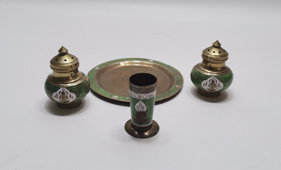 MİNE İŞÇİLİKLİ UZAK DOĞU ANTİKA YAZI TAKIMI