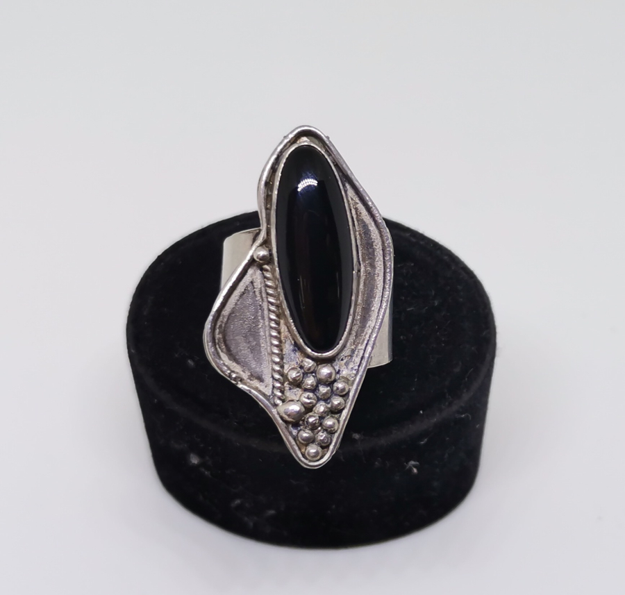 ÖZEL YAPIM OLTU TAŞLI ANTİKA GÜMÜŞ YÜZÜK