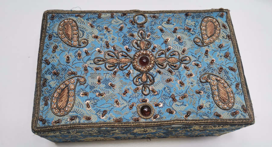 SIRMA İŞÇİLİKLİ RUM İŞİ ANTİKA MÜCEVHER KUTUSU