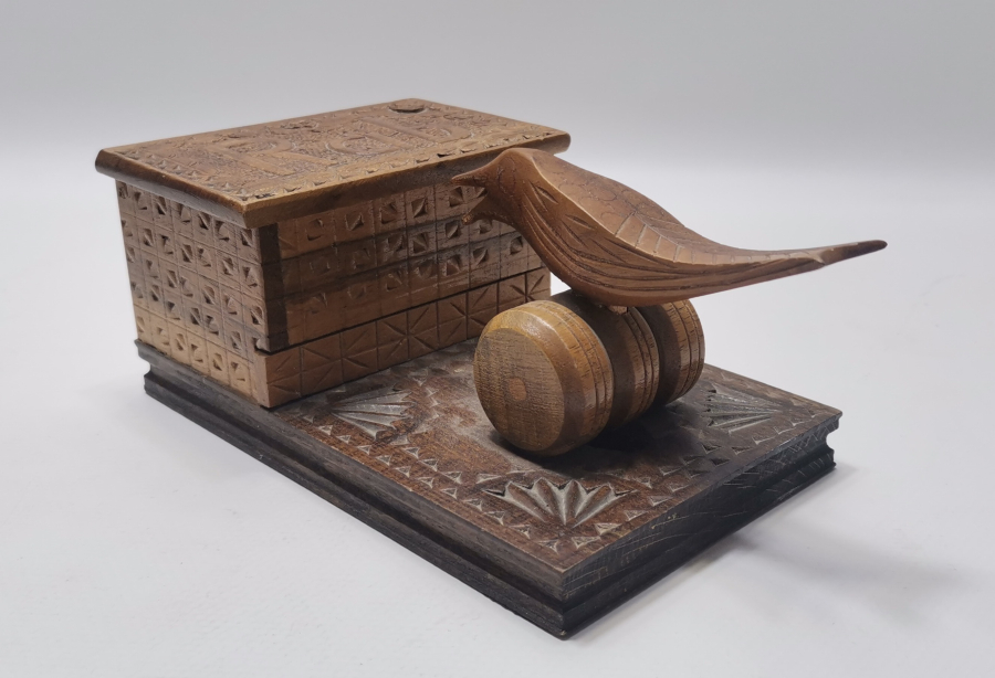 ÜZERİNDE RAB YAZILI SİNOP CEZAEVİ HATIRASI EL OYMA AHŞAP SİGARALIK