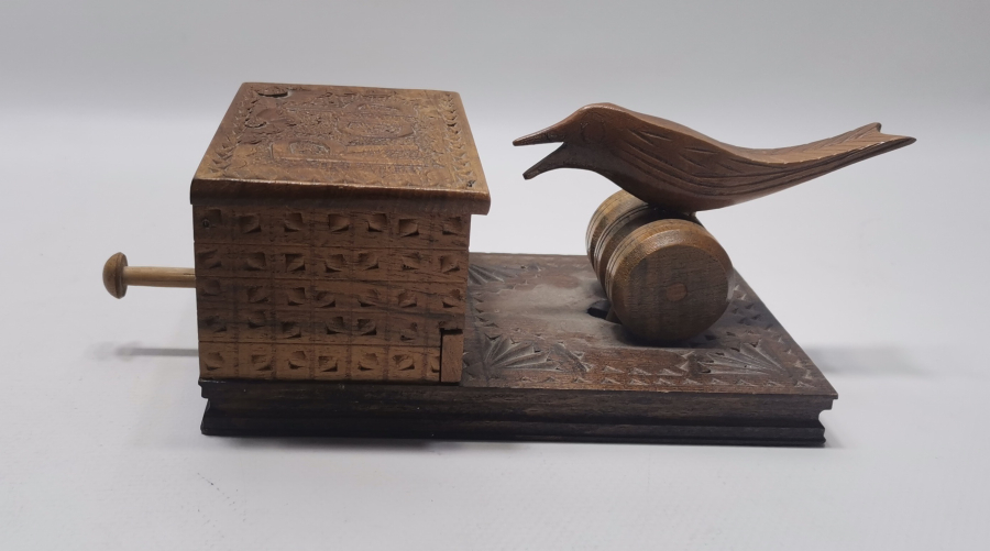 ÜZERİNDE RAB YAZILI SİNOP CEZAEVİ HATIRASI EL OYMA AHŞAP SİGARALIK