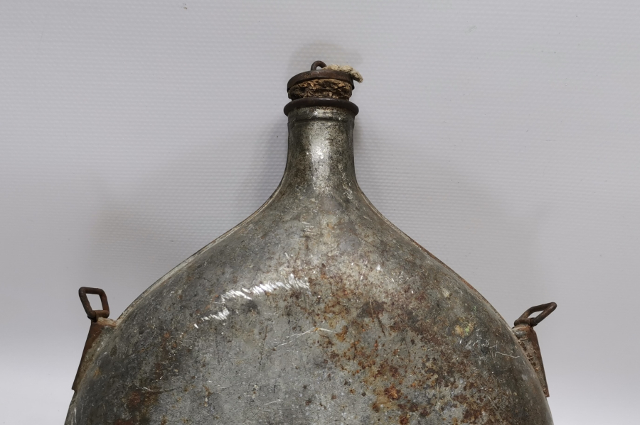 1. DÜNYA SAVAŞI DÖNEMİ ORJİNAL TIPASIYLA NADİR FRANSIZ ASKER MATARASI