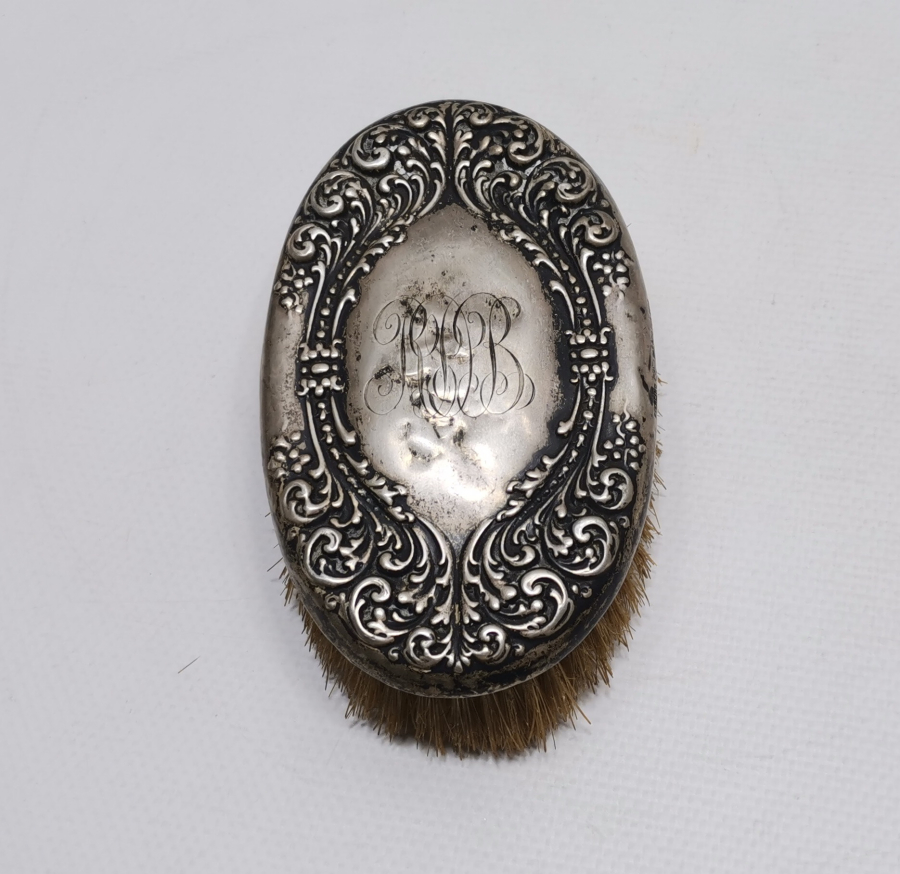 1900 BAŞLARI ANTİKA GÜMÜŞ İNGİLİZ ELBİSE FIRÇASI