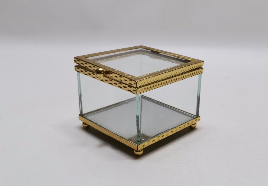 ANTİKA CAMEKANLI TEŞHİR KUTUSU