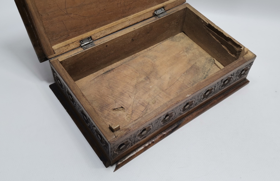 ANTİKA SİNOP CEZAEVİ İŞİ EL OYMA ANTİKA KUTU