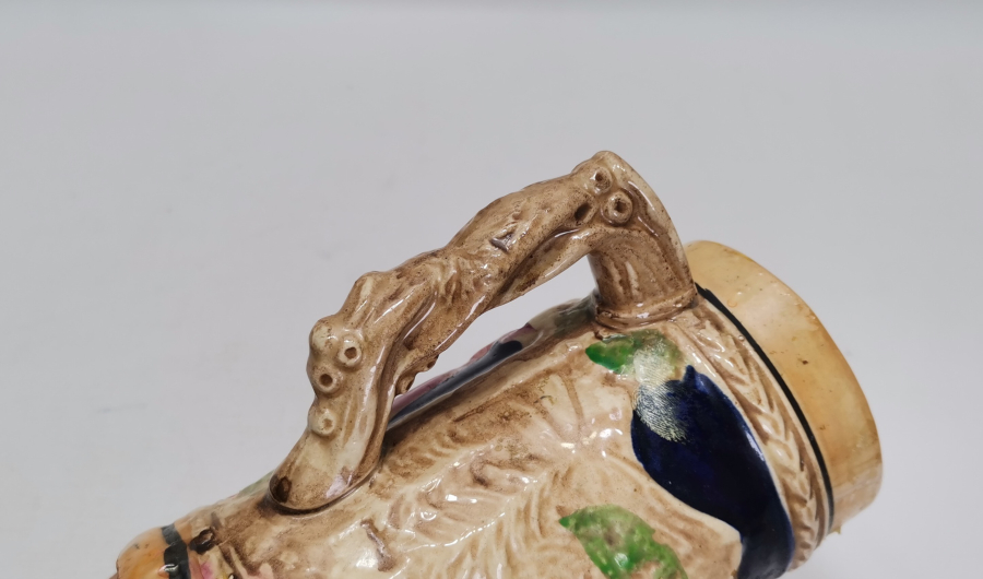 KABARTMA İŞÇİLİKLİ ANTİKA BİRA BARDAĞI