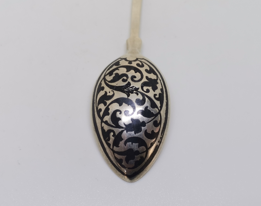 ORAK ÇEKİÇ DAMGALI SOVYET RUSYA YAPIMI SAVATLI GÜMÜŞ KAŞIK