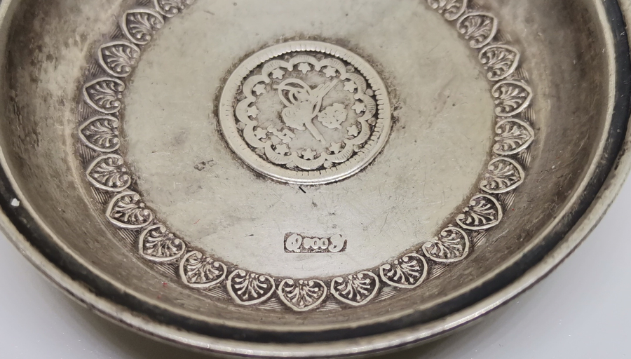 ORTASI TUĞRALI GÜMÜŞ SÜLEYMANİYE İŞİ KINA TASI