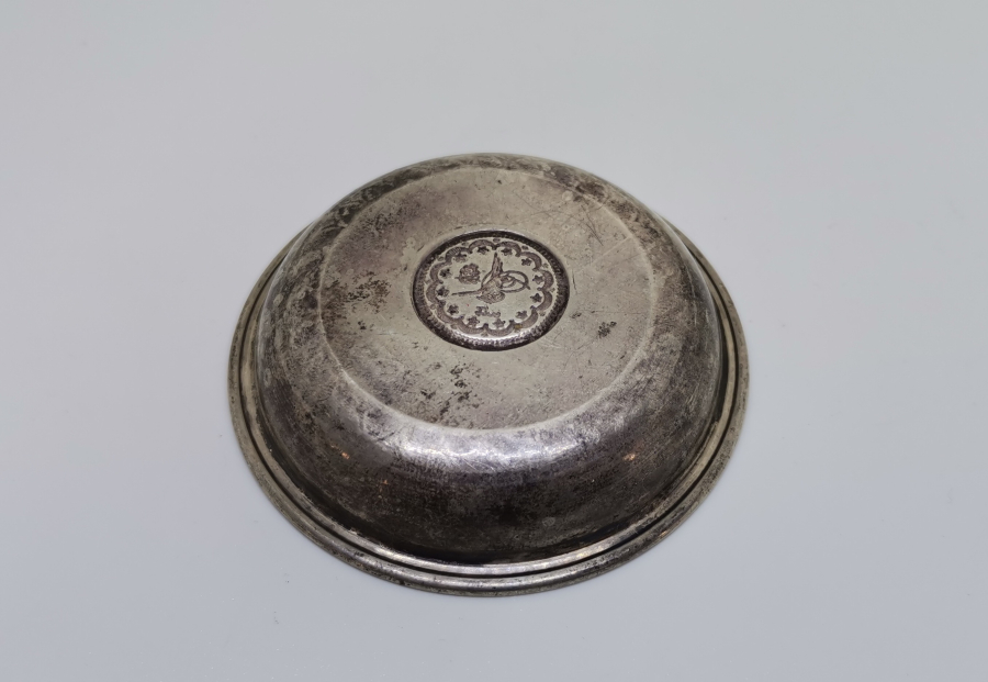 ORTASI TUĞRALI GÜMÜŞ SÜLEYMANİYE İŞİ KINA TASI