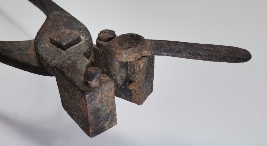 OSMANLI DÖNEMİ NADİR KARADAĞLI TABANCASI KURŞUNU KALIBI