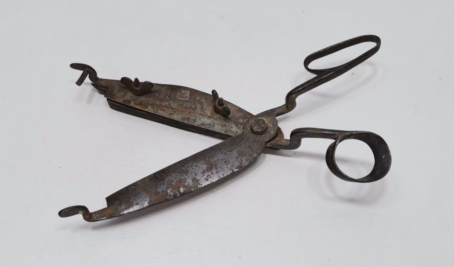 OSMANLI DÖNEMİ USTA DAMGALI HEREKE İŞİ HALI MAKASI