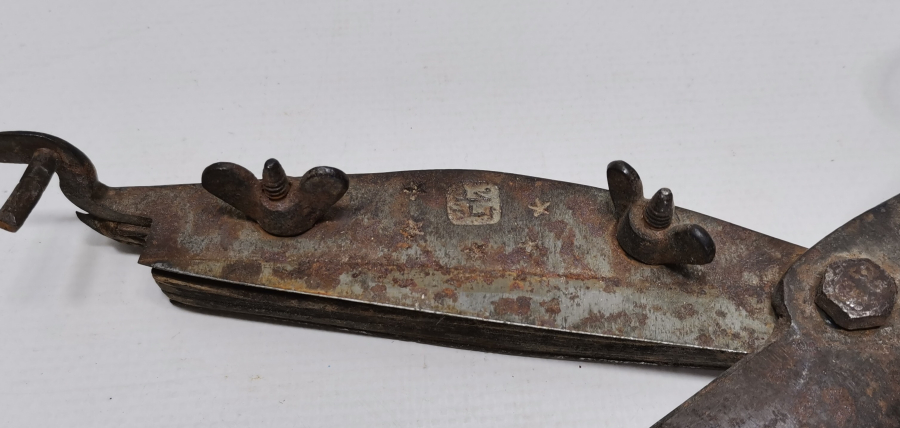 OSMANLI DÖNEMİ USTA DAMGALI HEREKE İŞİ HALI MAKASI