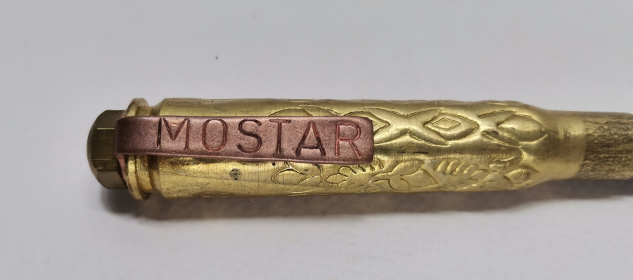 SREBRENİTSA SOY KIRIMINDA KULLANILMIŞ MERMİLERDEN BİRİYLE YAPILMIŞ HATIRA MERMİ KALEM