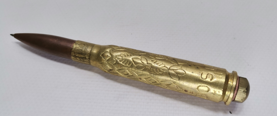 SREBRENİTSA SOY KIRIMINDA KULLANILMIŞ MERMİLERDEN BİRİYLE YAPILMIŞ HATIRA MERMİ KALEM