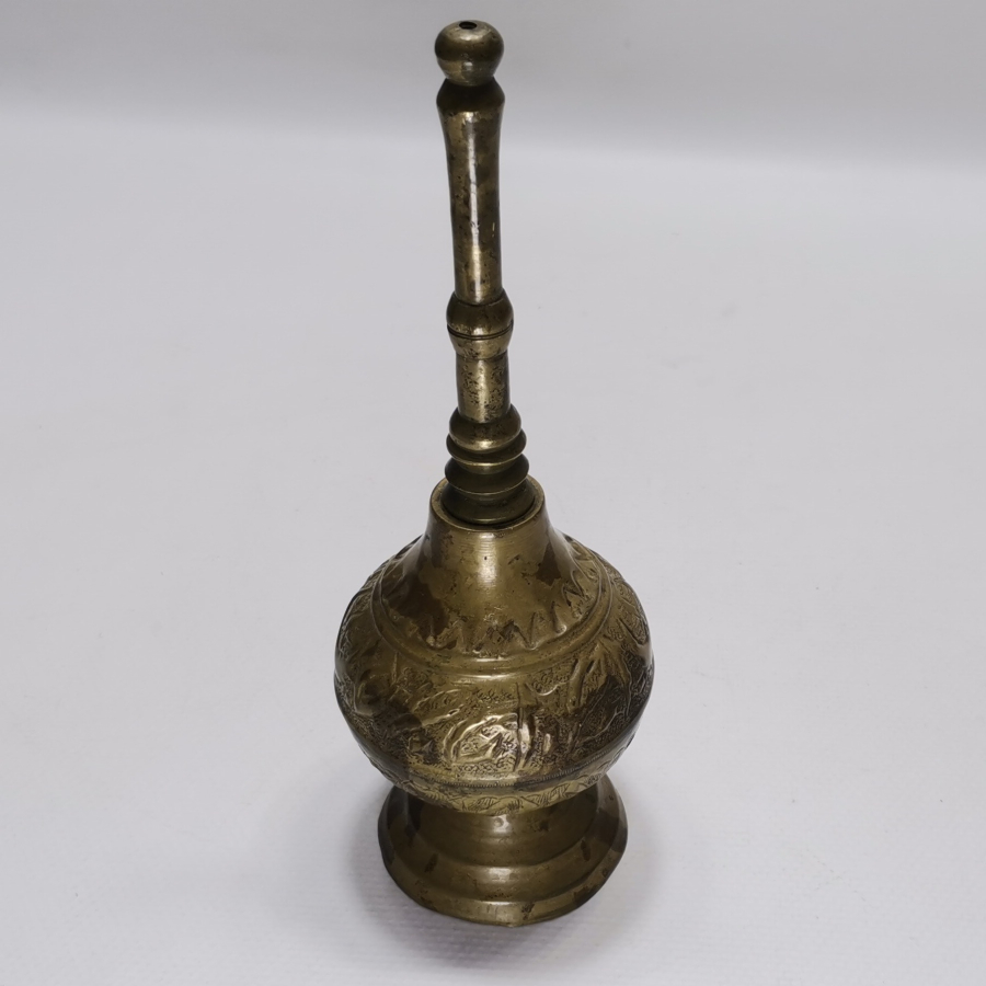 ÜZERİ AY YILDIZLI VE OSMANLICA YAZILI GÜLEBDAN