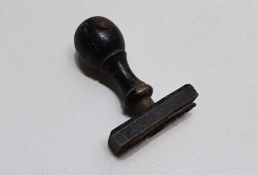 BURSA/ MUDURNU DA BİR ESNAFA AİT NADİR MÜHÜR