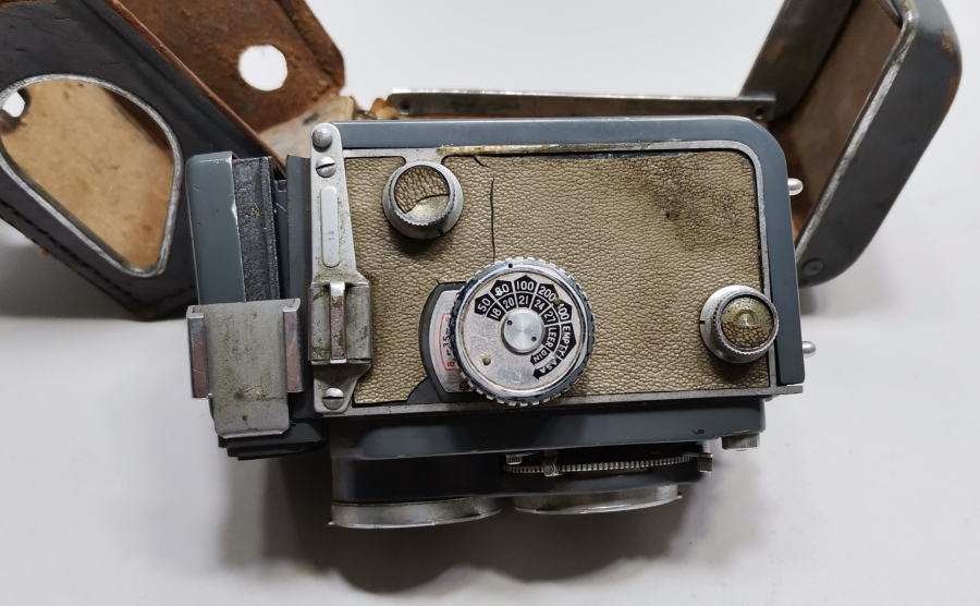 ORJİNAL DERİ KILIFINDA ANTİKA FOTOĞRAF MAKİNESİ