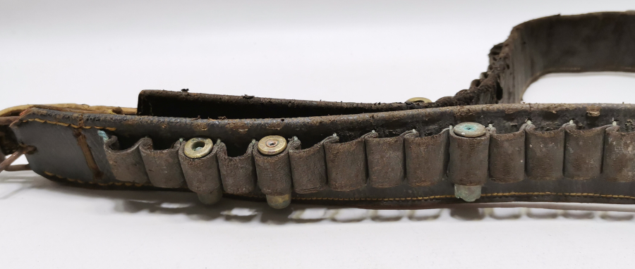 OSMANLI DÖNEMİ DERİDEN MAMUL NADİR KUVVACI TABANCA KÜTÜKLÜĞÜ