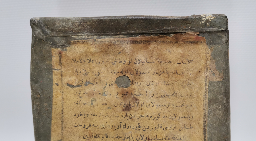 OSMANLI DÖNEMİ ETİKETİ ÜZERİNDE ÇOK NADİR BARUT KUTUSU