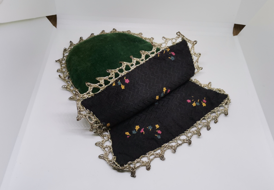 OSMANLI DÖNEMİ GÜMÜŞ SIRMA İŞÇİLİKLİ KADİFE GELİN KESESİ