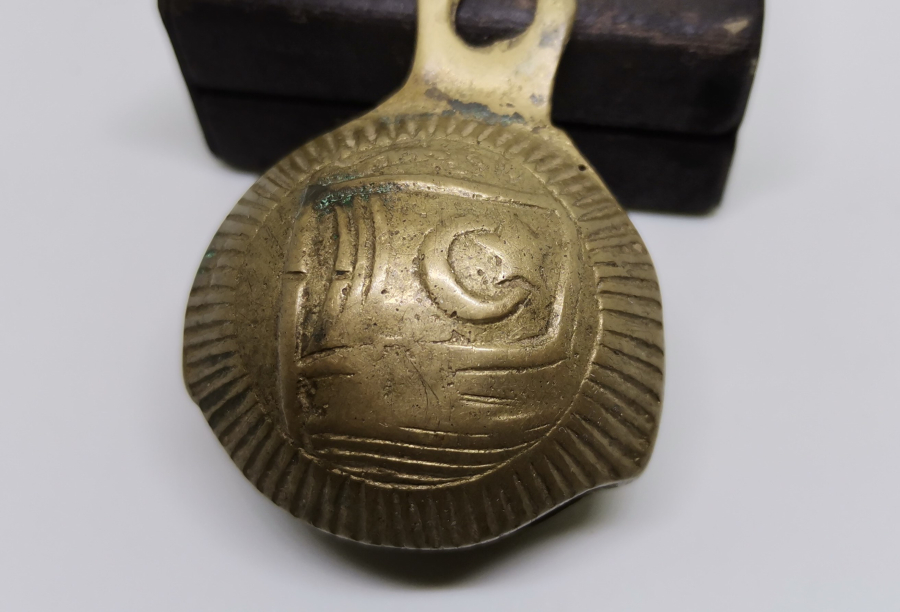 OSMANLI DÖNEMİ ÜZERİ YAZILI VE BAYRAKLI ZİL