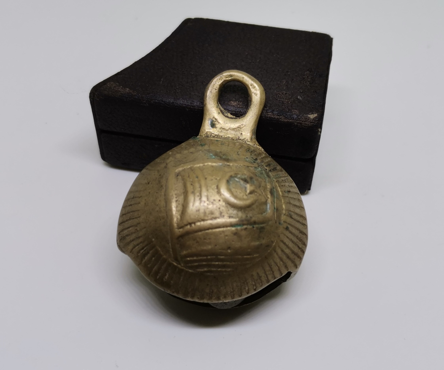 OSMANLI DÖNEMİ ÜZERİ YAZILI VE BAYRAKLI ZİL