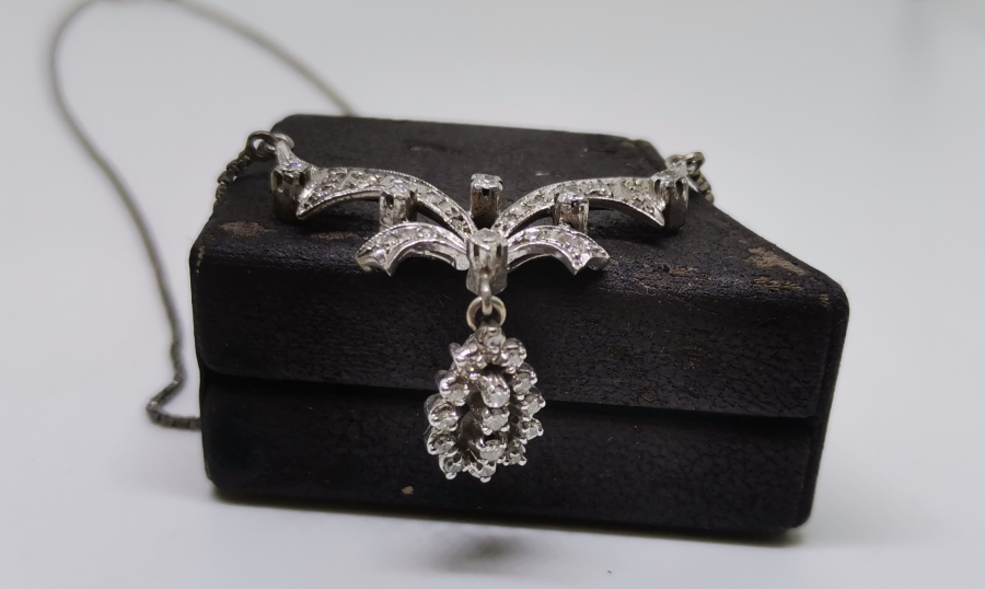 PIRLANTA TAŞLI ÖZEL YAPIM GERDANLIK