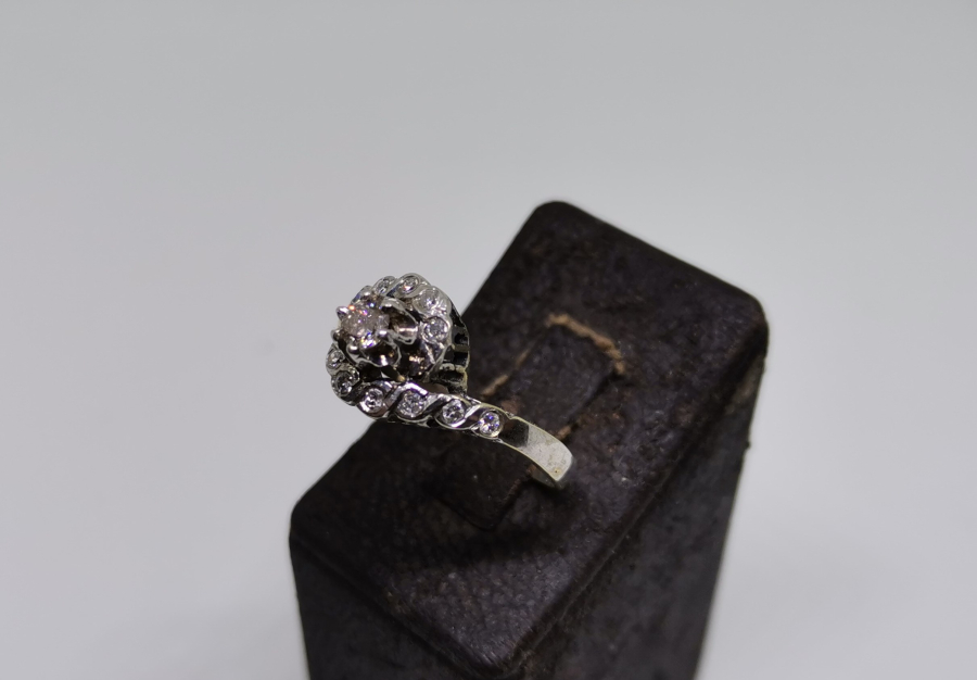 SALYANGOZ MODEL ÖZEL YAPIM ANTİKA PIRLANTA TAŞLI YÜZÜK