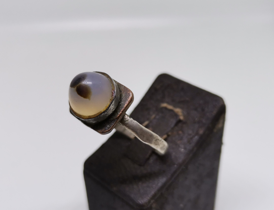 SÜLEYMANİYE AKİĞİNDEN MAMUL SÜMBÜLLÜ TARİKATINA AİT DERVİŞ YÜZÜĞÜ