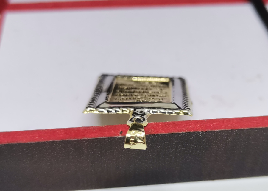 ÜZERİNDE AYET EL KÜRSİ YAZILI ALTIN KOLYE UCU