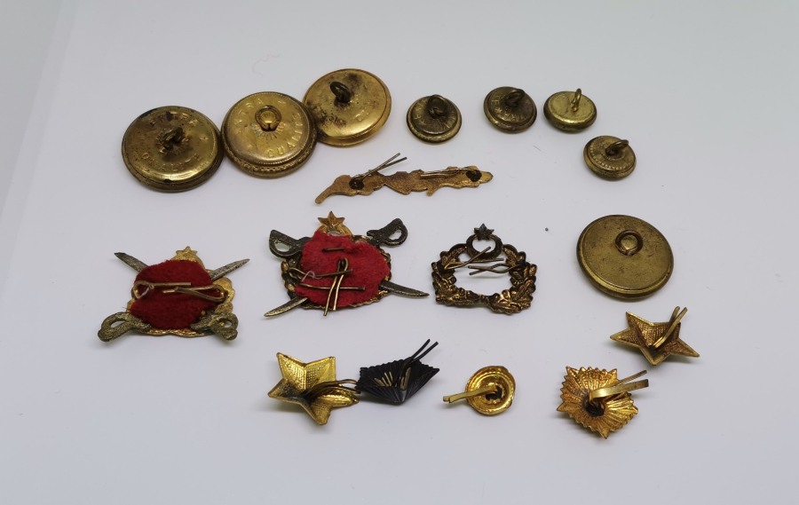 CUMHURİYET BAŞLARI ASKERİ BRÖVE VE DÜĞME LOTU