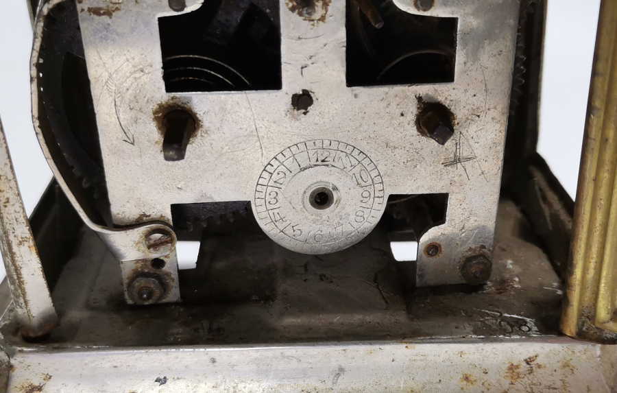 MEŞRUTİYET SANCAKLI OSMANLI DÖNEMİ MASA SAATİ