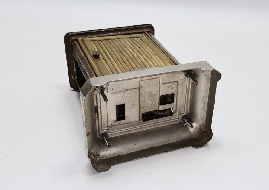 MEŞRUTİYET SANCAKLI OSMANLI DÖNEMİ MASA SAATİ