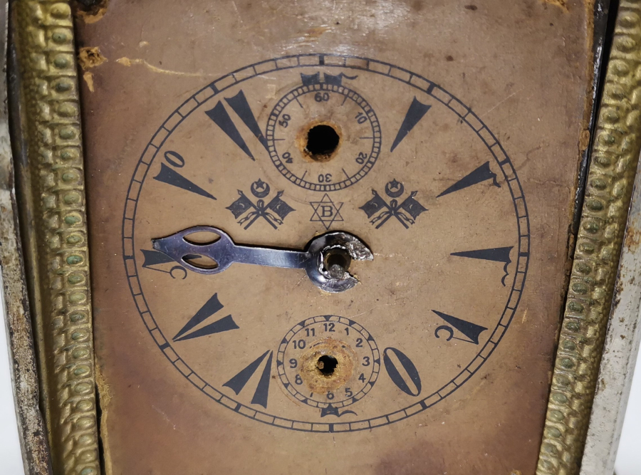 MEŞRUTİYET SANCAKLI OSMANLI DÖNEMİ MASA SAATİ