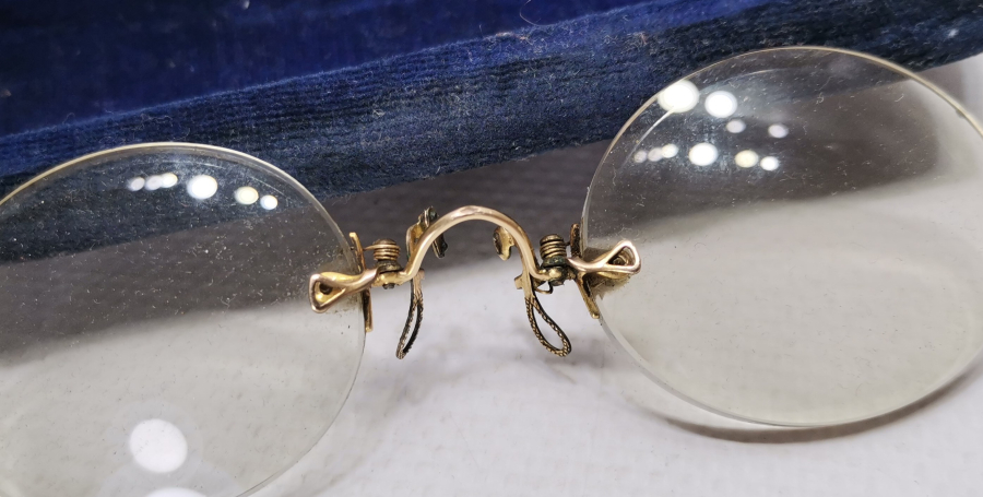 ORJİNAL KUTUSUNDA OSMANLI DÖNEMİ ALTIN TÜCCAR GÖZLÜĞÜ