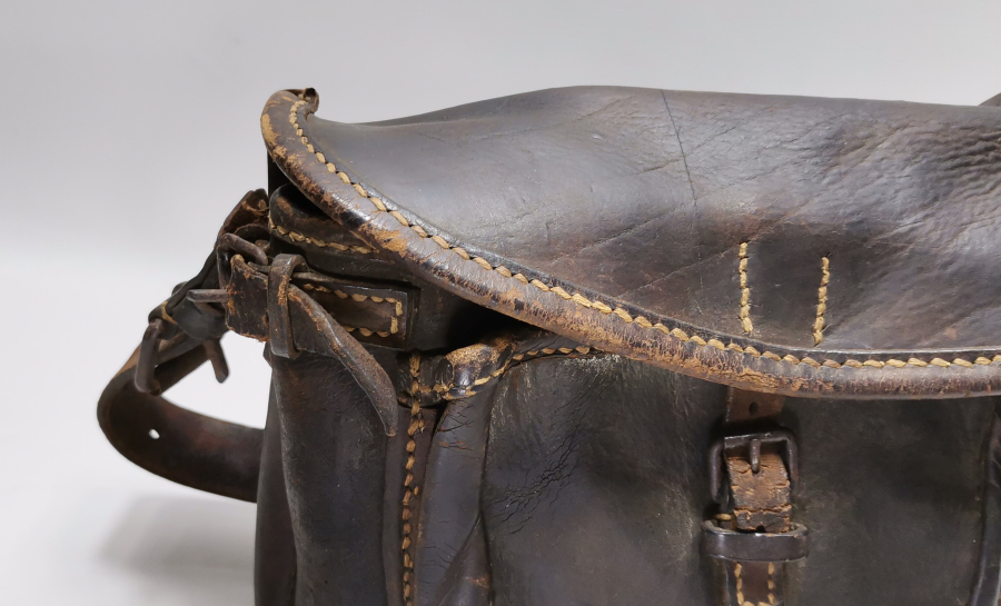 OSMANLI DÖNEMİ ÇOK NADİR DERİ ASKERİ ULAK ÇANTASI