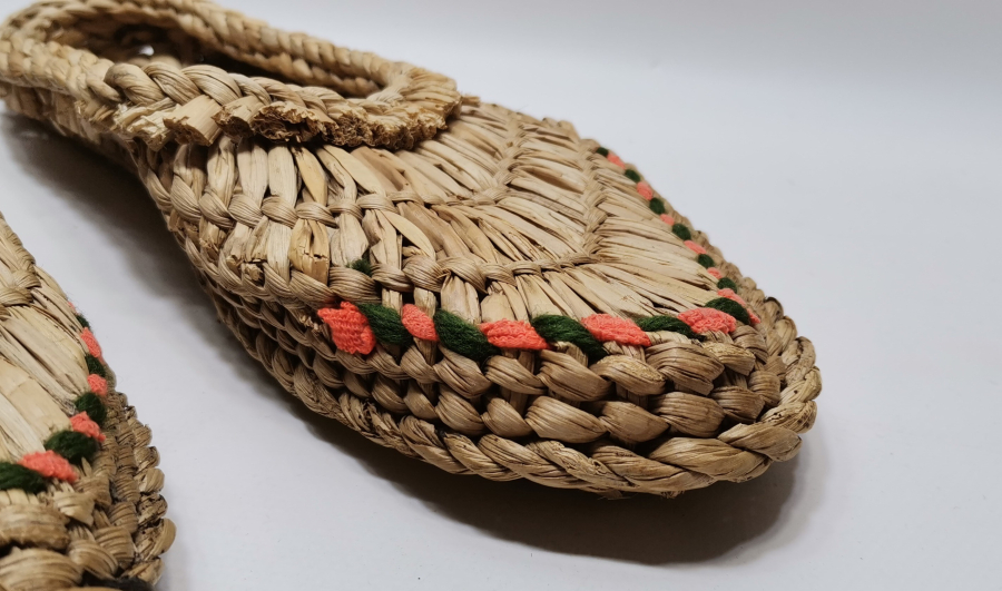 OSMANLI DÖNEMİ HURMA YAPRAĞINDAN YAPILMIŞ HİCAZ İŞİ ÇOK NADİR DAMAT AYAKKABISI