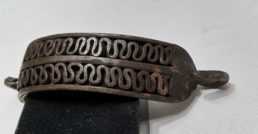 OSMANLI DÖNEMİ NADİR DEMİR İŞÇİLİĞİ YILAN FORMUNDA AT GEMİ