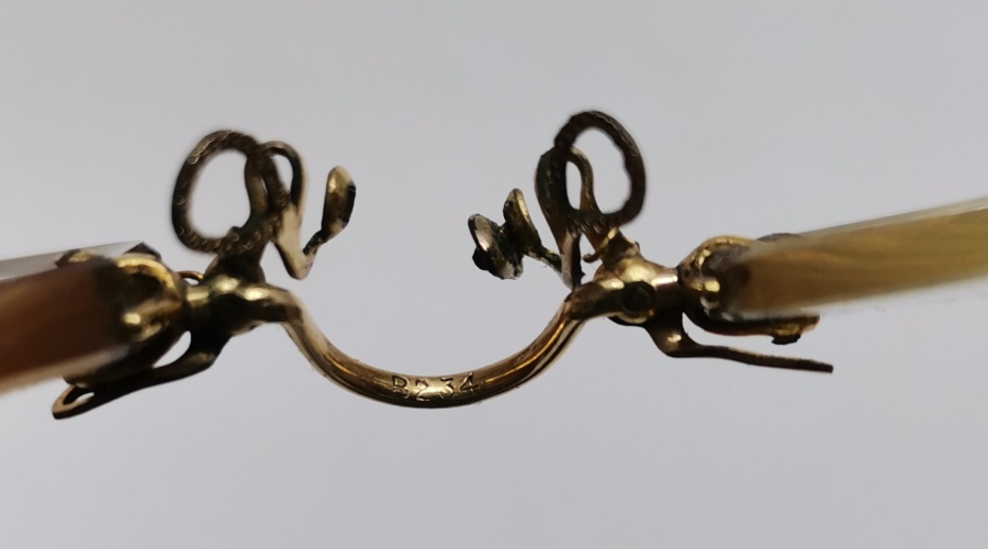 ORJİNAL KUTUSUNDA OSMANLI DÖNEMİ ALTIN TÜCCAR GÖZLÜĞÜ