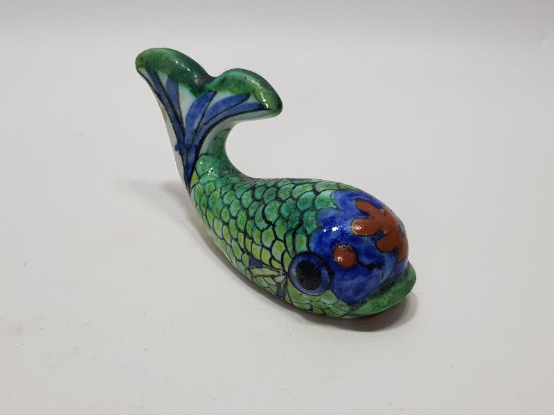 ADA İŞİ SANATÇI İMZALI ANTİKA SERAMİK BALIK BİBLOSU