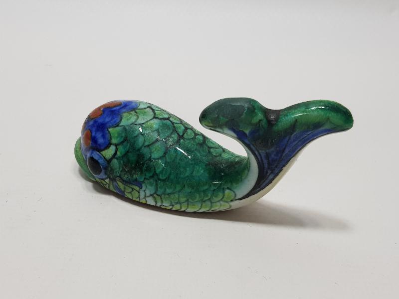 ADA İŞİ SANATÇI İMZALI ANTİKA SERAMİK BALIK BİBLOSU