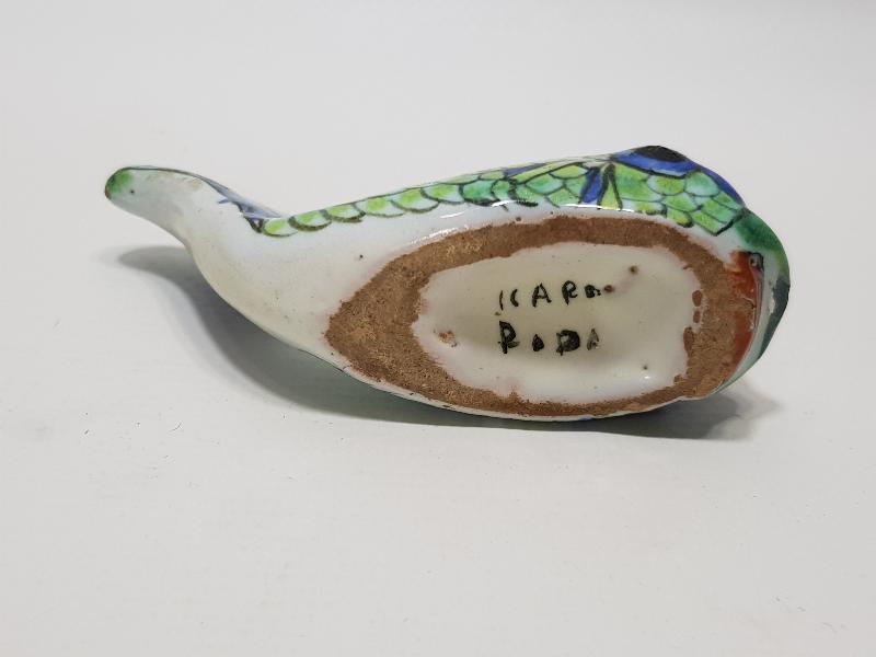 ADA İŞİ SANATÇI İMZALI ANTİKA SERAMİK BALIK BİBLOSU