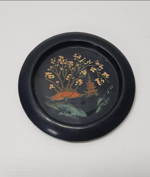 ANTİKA JAPON İŞİ PAPIER MACHE BİR ÇİFT ÇAY TABAĞI ALTLIĞI